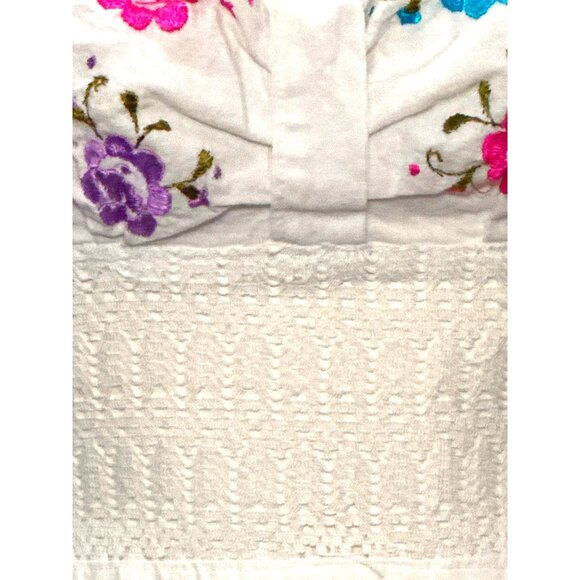 CCC Handmade White Halter Embroidered Floral Dress Asymmetrical Hi Lo Hem Trendy - Picture 11 of 12